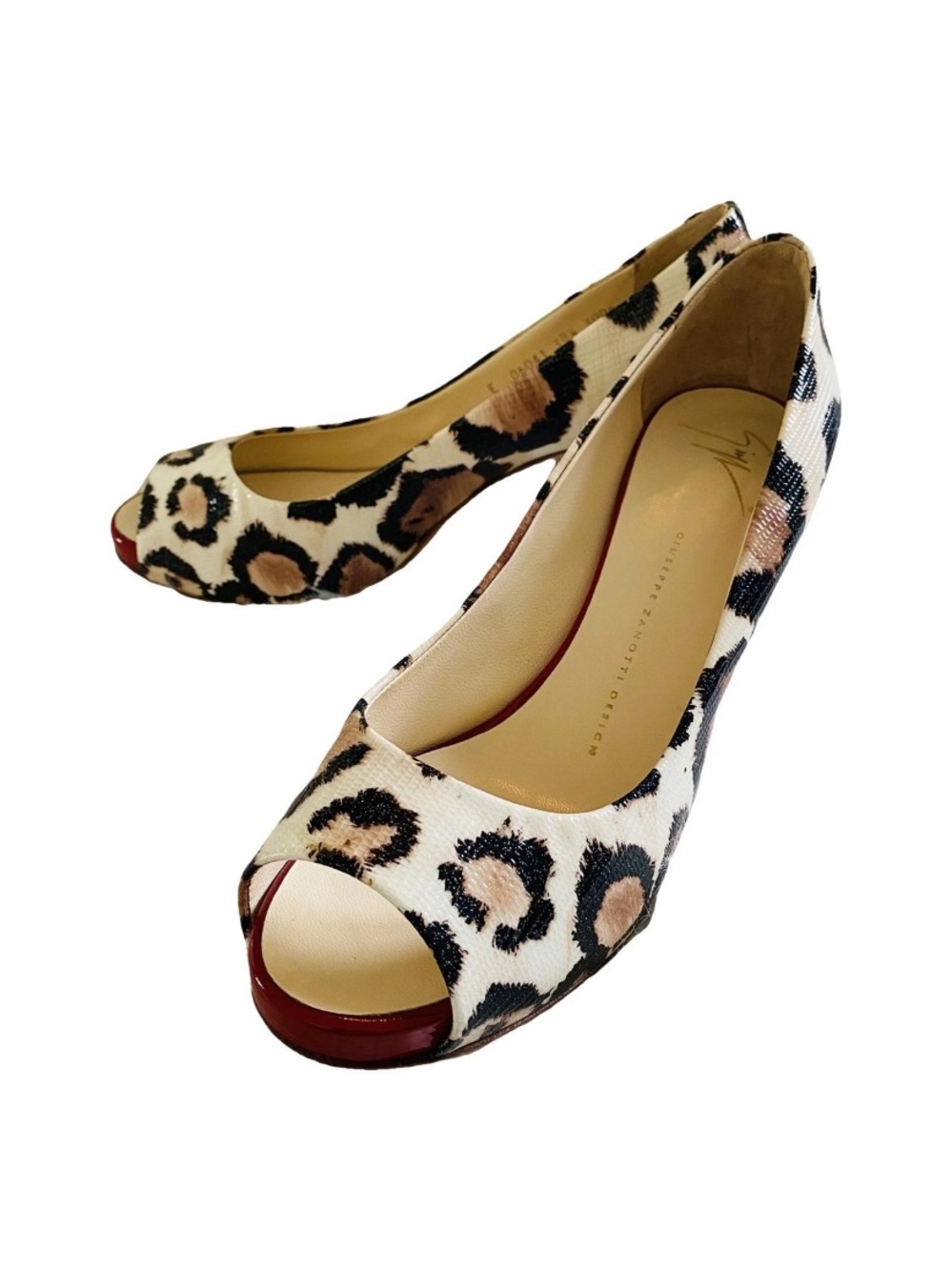 🛍️ Giuseppe Zanotti Leopard Peep-Toe Low Heels with Red Accents. Authentic.